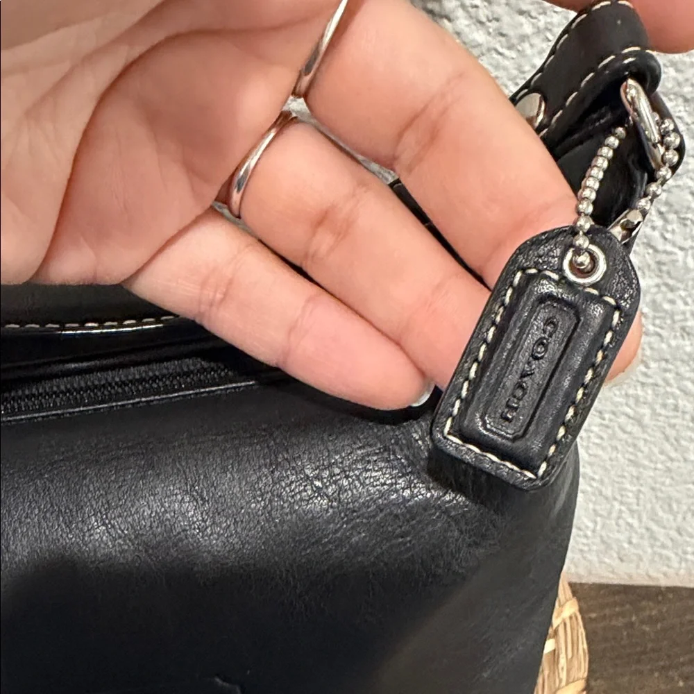Mini Coach Black Leather Bag - Picture 8 of 14